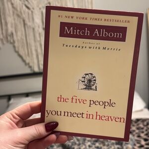 'The Five People You Meet in Heaven' Book - Red Cover